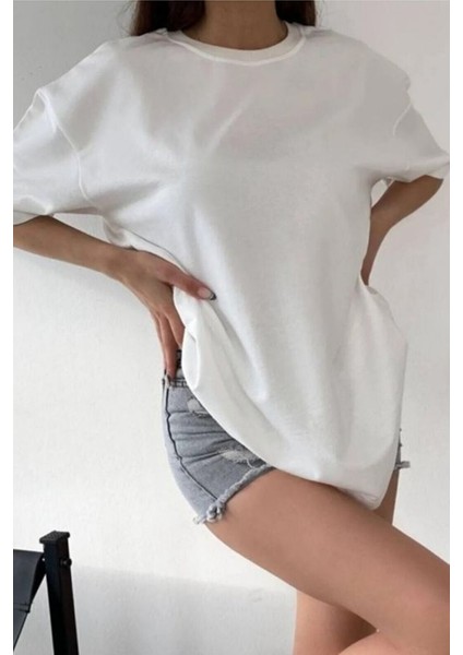 Kadın Bol Kesim Kısa Kollu Oversize T-Shirt