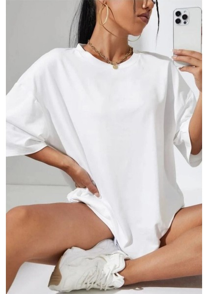 Kadın Bol Kesim Kısa Kollu Oversize T-Shirt fiyatları
