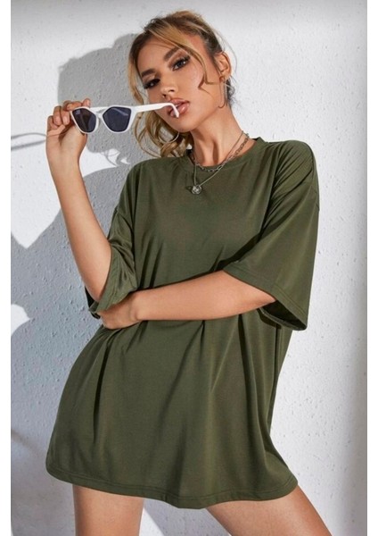 Kadın Bol Kesim Kısa Kollu Oversize T-Shirt fiyatları