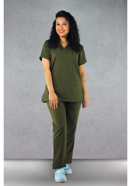 - Likralı V-Yaka Kadın Takım Üniforma - Haki Yeşili