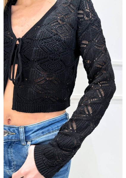 Kadın Onldana V Yaka Delik Desenli Örme Crop Hırka 15318445 Siyah fiyatları