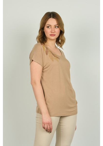 Kadın Desenli Sırt Detaylı Kısa Kol Bluz 20E065 Vizon fiyatları