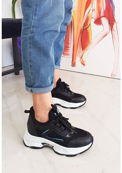 Siyah Gizli Dolgu Topuk Bağcıklı Kadın Sneakers modelleri