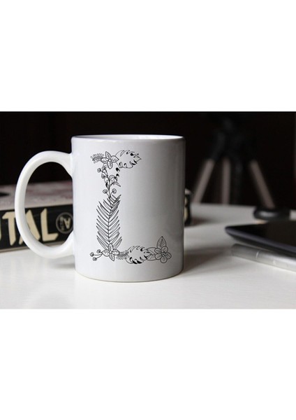 Özel Tasarım Siyah-Beyaz Çiçekli L Harfi Baskılı Porselen Kupa Tfs
