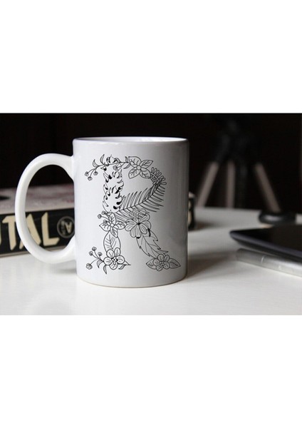 Özel Tasarım Siyah Beyaz Çiçekli R Harfi Baskılı Porselen Kupa Tfs