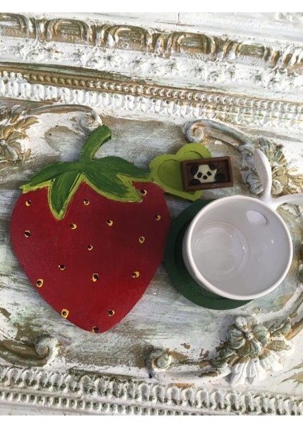 Çilek Şeklinde Bardak Altlığı