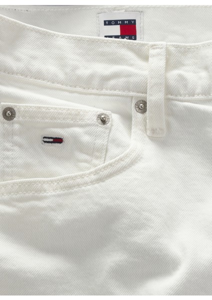 Standart Bel Normal Beyaz Kadın Şort Mom Uh Short BH6192 fiyatları