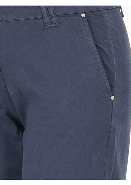 Kadın Midi Şort - Minimalist Günlük Şort fırsatları