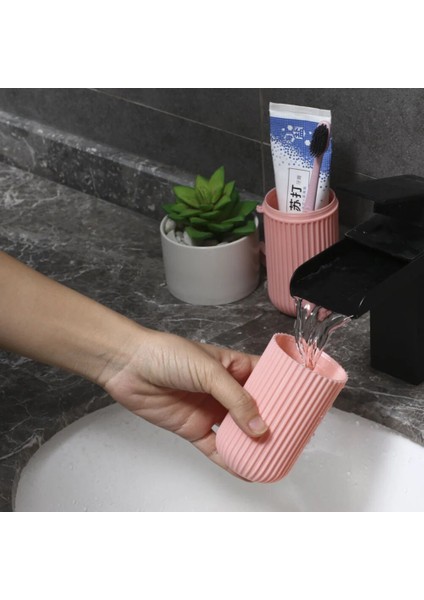 Pembe Tarzı Taşınabilir Diş Fırçası Saklama Kutusu Diş Macunu Tutucu Kutusu Organizatör Ev Saklama Kabı Açık Seyahat Için Banyo Aksesuarları (Yurt Dışından) indirimleri