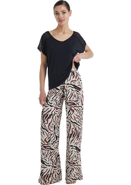Kadın Kısa Kol Siyah Pijama Takımı C9T6N3O06