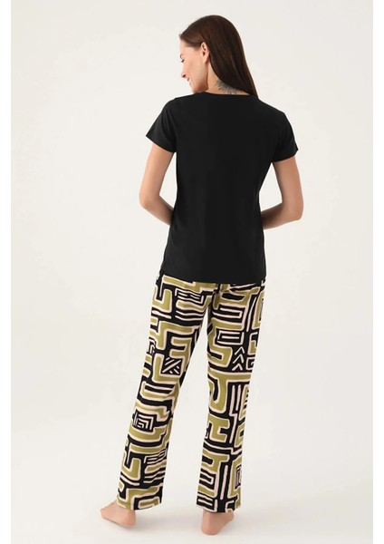 Yumuşak Dokulu Kısa Kol Kadın Pijama Takım 8817