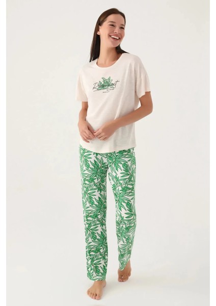 Yumuşak Dokulu Kısa Kol Kadın Pijama Takım 8804 fiyatları