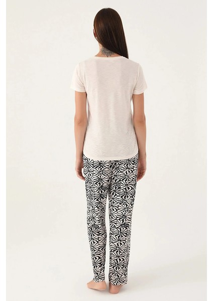 Yumuşak Dokulu Kısa Kol Kadın Pijama Takım 8787