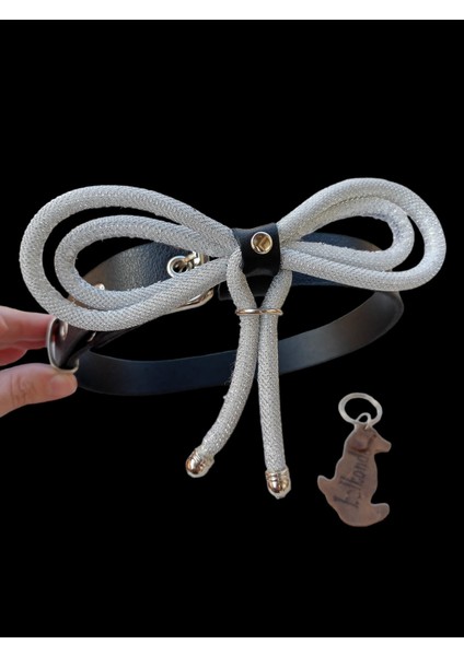 Köpek boyun tasması deri siyah gümüş papyonlu genişlik:2,5cm kalınlık:4mm boyun ölçüsü:36-45cm ayarlanabilir dog collar T1-24L