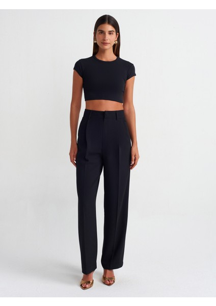 30936 Vücuda Oturan Crop Top-Siyah modelleri