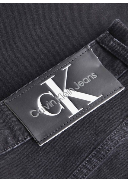 Normal Siyah Erkek Denim Şort J30J3248721BY modelleri