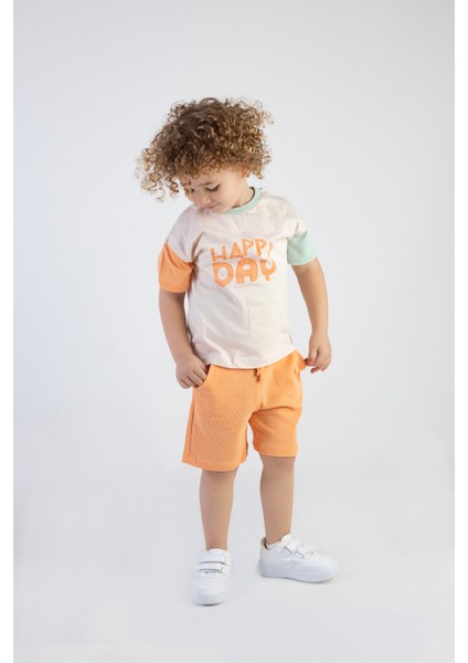 Erkek Çocuk Happy Day Baskılı Kısa Kollu Şortlu Basic Alt Üst Takım fırsatları