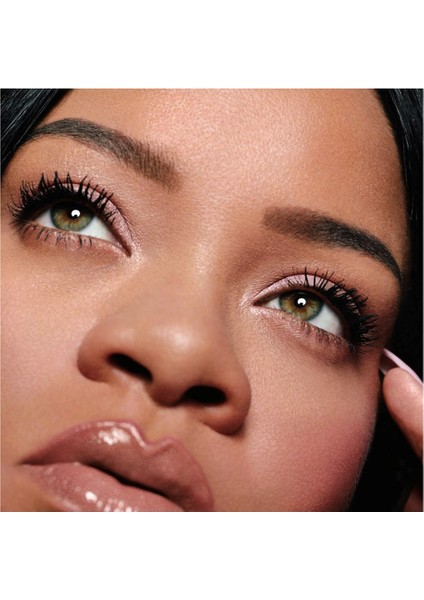 Hella Thicc Volumizing Mascara - Hacimlendirici Maskara
