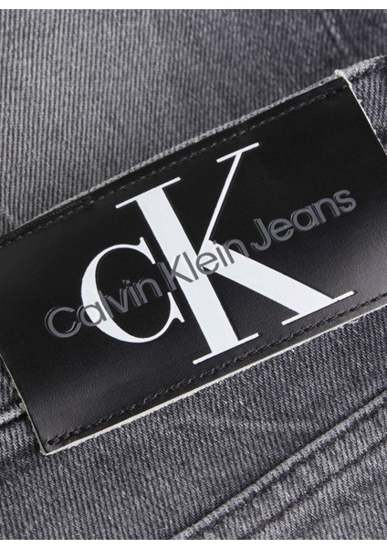 Normal Bel Normal Erkek Denim Pantolon J30J3248531BZ modelleri