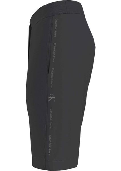 Normal Siyah Erkek Sweat Şort J30J325129BEH modelleri