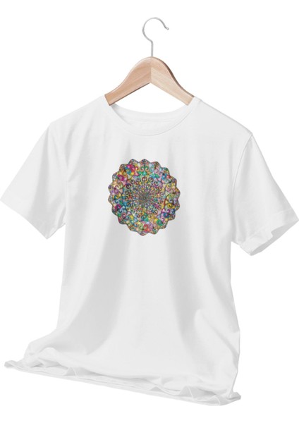 Mandala Temalı Beyaz Kadın T-Shirt