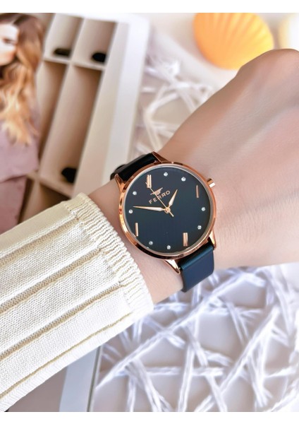 Deri Kordonlu Kararma Renk Atmaz 30 Metre Suya Dayanıklı Özel Tasarım Kadın Kolsaati 1927BWT fiyatları