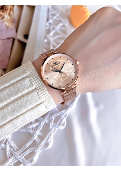Hasır Kordonlu Rose Gold Kararmaz Renk Atmaz 3 Atm Özel Tasarım Kadın Kol Saati BF40-087 modelleri