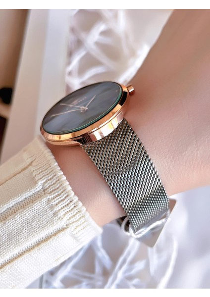 Hasır Kordonlu Gümüş/rose Kararmaz Renk Atmaz 3 Atm Özel Tasarım Kadın Kol Saati BF81753CWT modelleri