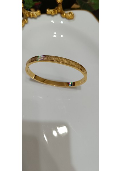 Didams Accessories Gold Çelik Sim Detaylı Düz Kelepçe