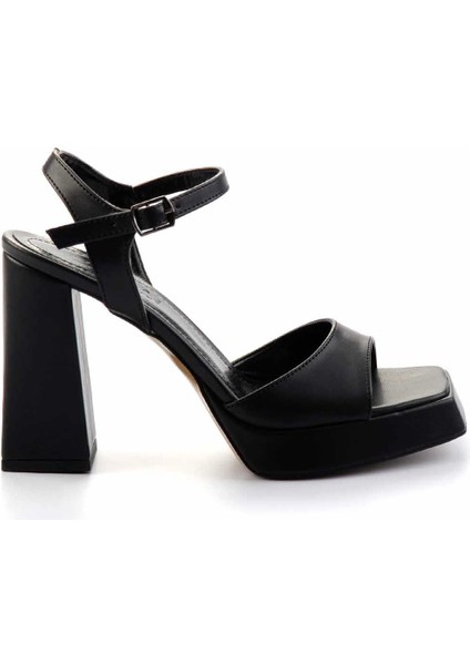 Siyah Kadın Klasik Topuklu Ayakkabı K05225035609