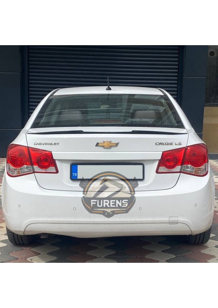 Chevrolet Cruze 2008-2016 Bagaj Üstü Yarasa Spoiler Bagaj Çıtası Piano Black Spoyler
