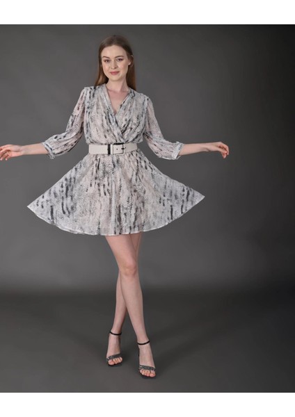 Kadın Yeni Sezon Mini Boy Desenli Truvakar Kol Kemer Detaylı Mini Elbise