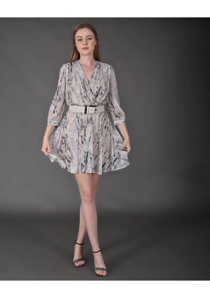 Kadın Yeni Sezon Mini Boy Desenli Truvakar Kol Kemer Detaylı Mini Elbise indirimleri