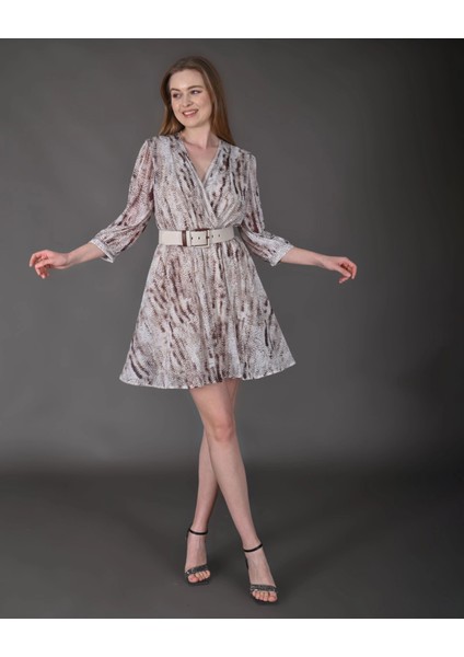 Kadın Yeni Sezon Mini Boy Desenli Truvakar Kol Kemer Detaylı Mini Elbise