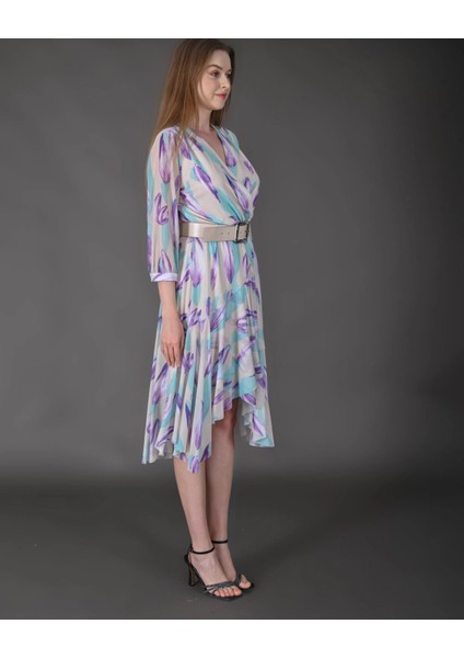 Kadın Yeni Sezon Midi Boy Desenli Truvakar Kol Kemer Detaylı Midi Elbise modelleri