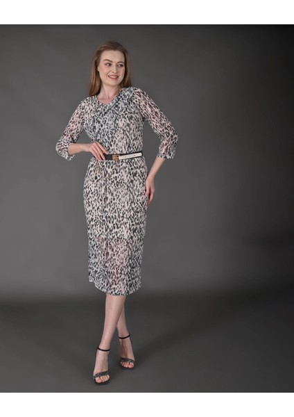 Kadın Yeni Sezon Midi Boy Dijital Desenli Truvakar Kol Kemer Detaylı Elbise