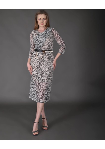 Kadın Yeni Sezon Midi Boy Dijital Desenli Truvakar Kol Kemer Detaylı Elbise fiyatları