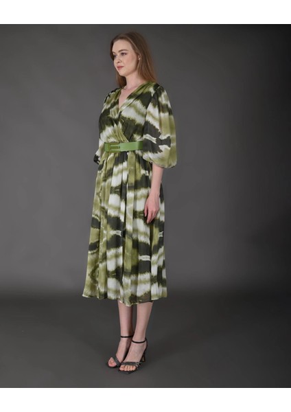 Kadın Yeni Sezon Midi Boy Ipek Şifon Dijital Desenli Truvakar Balon Kol Kemer Detaylı Elbise modelleri
