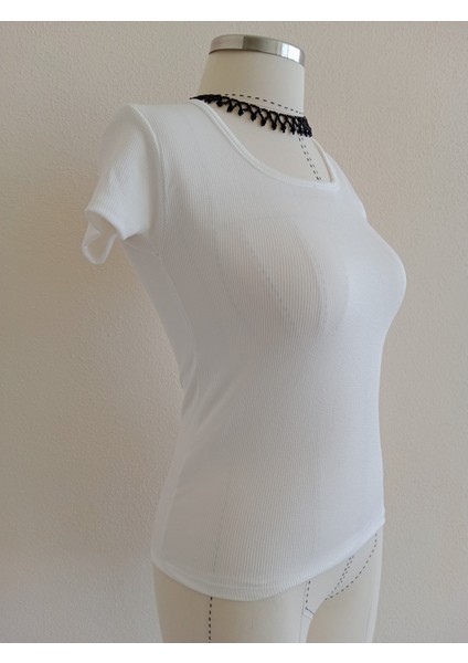 Likralı Kısa Kollu Standart Beden Body