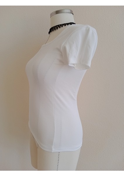 Likralı Kısa Kollu Standart Beden Body