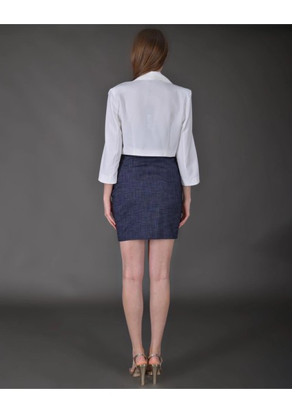 Kadın Gül Aksesuar Detaylı Blazer Ceket ve Mini Denim Elbise modelleri