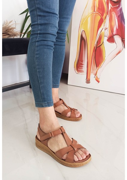 Taba Renk Bilekten Bantlı Kemerli Düz Taban Kadın Sandalet modelleri