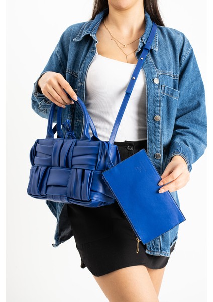 Bottega Veneta Model El Örgüsü Özel Aksesuarlı Premium Kadın Omuz Çantası Btg+