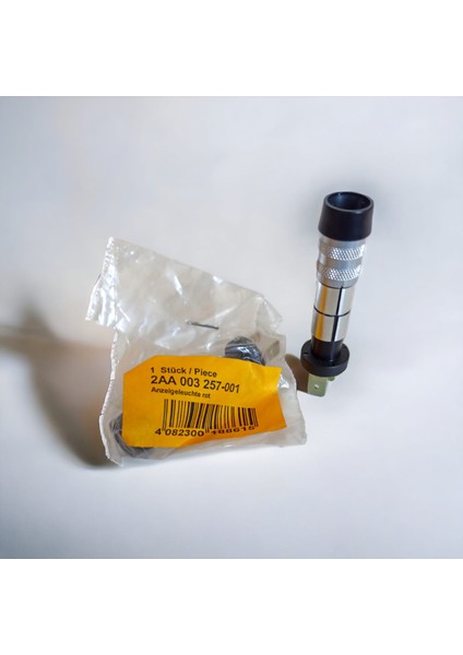 2AA003257-001 12/24V Kırmızı Lens Universal Göz Lambası