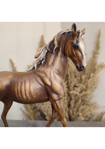 Yürüyen At Polyester Dekoratif Obje fiyatları