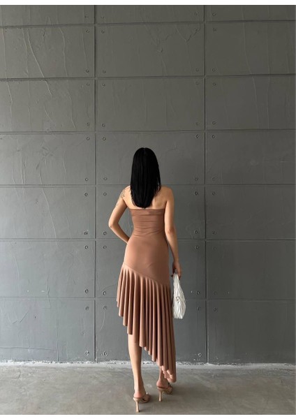 Sandy Straplez Fırfır Detaylı Elbise Camel fiyatları