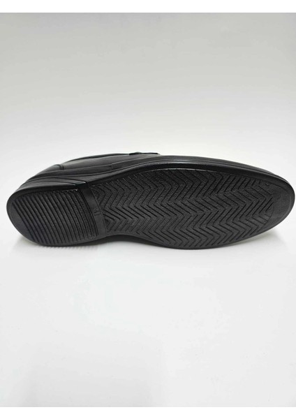 Deri Yazlık Siyah Bağcıksız Erkek Ayakkabı C-8402 fırsatları