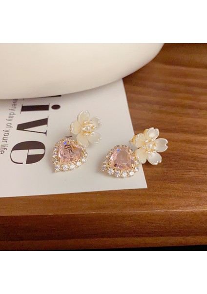 Narin Moda Çiçek Zirkon Kalp Küpe (Yurt Dışından)