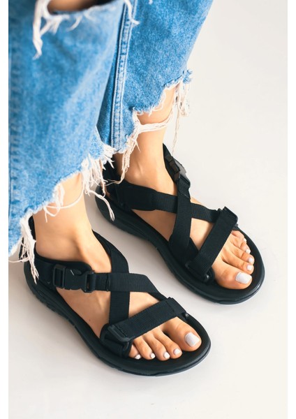 Günlük Unisex Tokalı Sandalet Yastıklı Hafif Tabanlı Çapraz Şerit Outdoor Esnek Ayakkabı 125Ç
