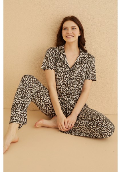 Dreamy Bambu Kumaş Leopar Desenli Kısa Kollu Gömlek Pijama Takımı